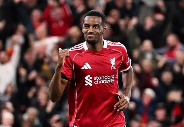 年之前, 赛季联盟杯, 利物浦生涯 年之前, 赛季联盟杯, 利物浦生涯